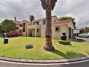 2 Bed Apartment in Strand Central