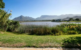 3 Bedroom House in Lake Michelle