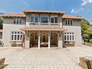4 Bed House in Houghton Estate