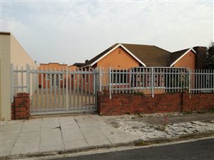 3 Bed House in Goodwood