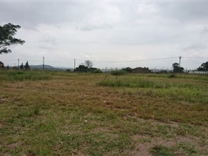 900 m² Land available in Claudius