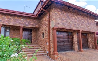 4 Bedroom House in Meredale