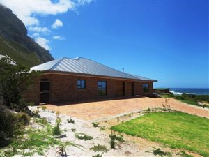 5 Bed House in Bettys Bay