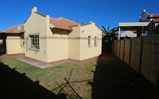 3 Bedroom House in Cashan