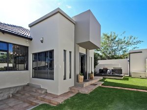 2 Bed House in Kensington
