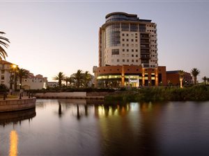 1 Bed Apartment in Century City