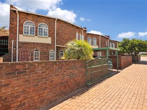 4 Bedroom Townhouse in Boksburg South