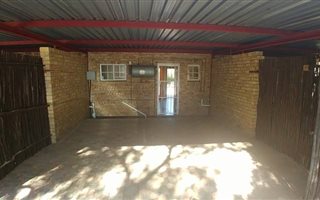 1 Bedroom Flat in Olifantsnek