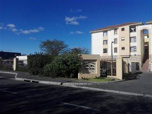 2 Bed Flat in Brackenfell Central
