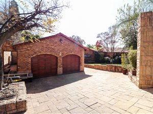 4 Bed House in Dowerglen