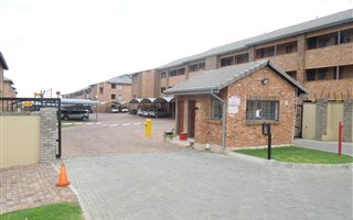 1 Bedroom Apartment in Halfway House
