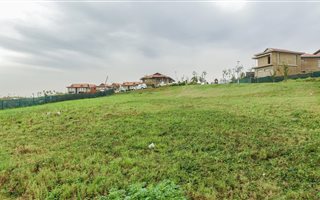 2325 m² Land available in Izinga Estate