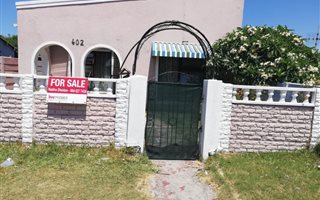 3 Bedroom House in Lotus River
