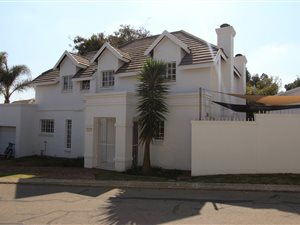 3 Bed Duplex in Magaliessig