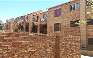 2 Bedroom Simplex in Eco Park