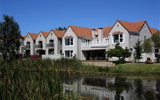 4 Bedroom House in Boschenmeer Golf Estate
