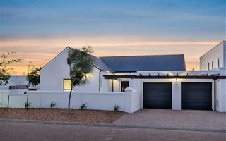 4 Bedroom House in Croydon Olive Estate