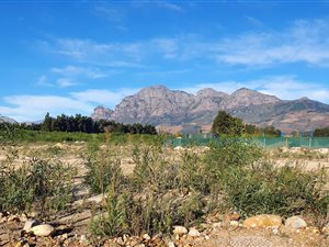 700 m² Land available in Val de Vie