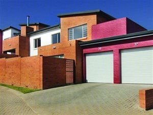 2 Bed Simplex in Broadacres