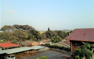 2 Bedroom Flat in Amanzimtoti