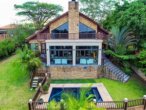 3 Bed House in White River Country Estate