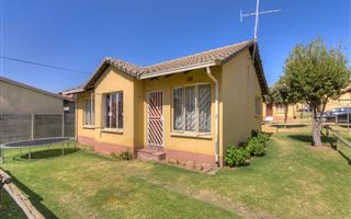 3 Bedroom House in Corlett Gardens