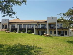 4 Bedroom House in Bankenveld