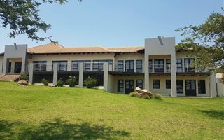 4 Bedroom House in Bankenveld