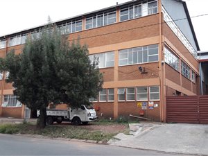 151 m² Industrial space in Industria North