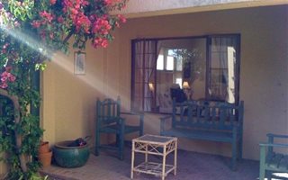 2 Bedroom Townhouse in Sunninghill