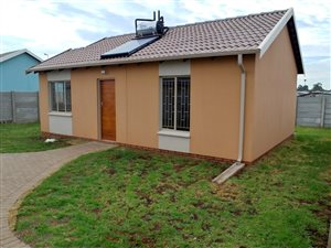 2 Bedroom House in Vosloorus