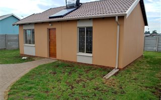 2 Bedroom House in Vosloorus
