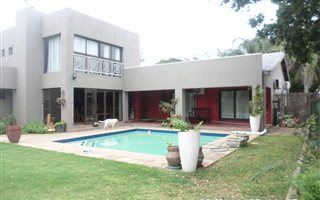 4 Bedroom House in Meerensee