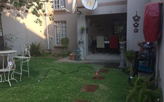 2 Bedroom Townhouse in Edenglen