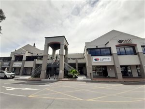 678 m² Commercial space in Durbanville Central