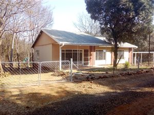 3 Bed House in Skeerpoort