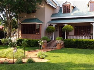 6 Bed House in Ninapark