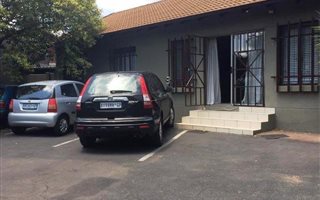 145 m² Commercial space in Rooihuiskraal