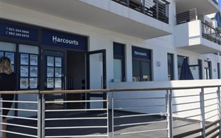 56.5 m² Office Space in Big Bay