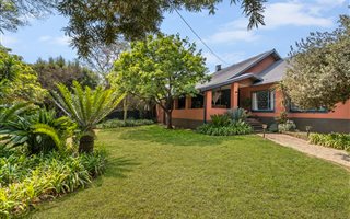 4 Bedroom House in Maroelana