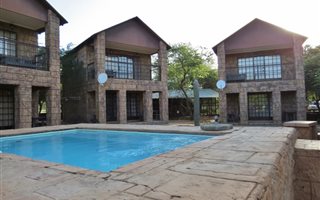 6 Bedroom House in Marloth Park