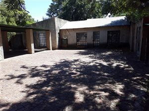 3 Bedroom Garden Cottage in Glen Austin