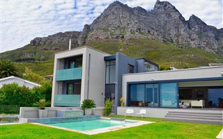 6 Bedroom House in Camps Bay