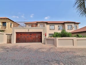 3 Bed Townhouse in Sonneveld
