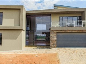 4 Bed House in Eye of Africa
