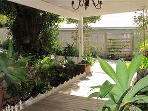 5 Bed House in Whale Rock