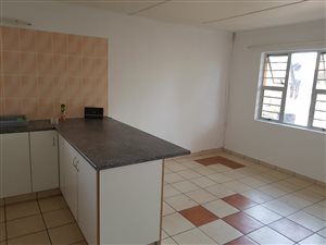 1 Bed Flat in Meerensee