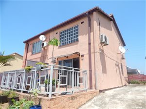 3 Bed House in Lotus Park
