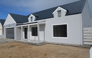 3 Bedroom House in Mariners Village
