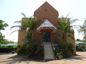 273 m² Office Space in Ferndale